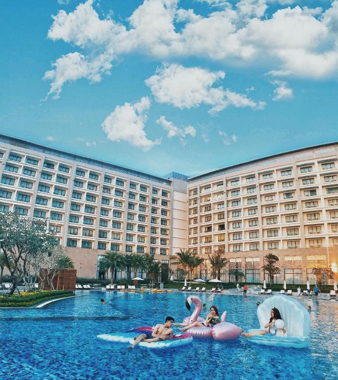 Vinoasis Phu Quoc Hotel Bien Hoa Exterior foto